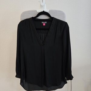Vince Camuto Black V-Neck Blouse